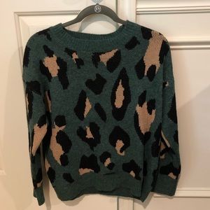 Women’s Leopard Print Sweater Size S/M